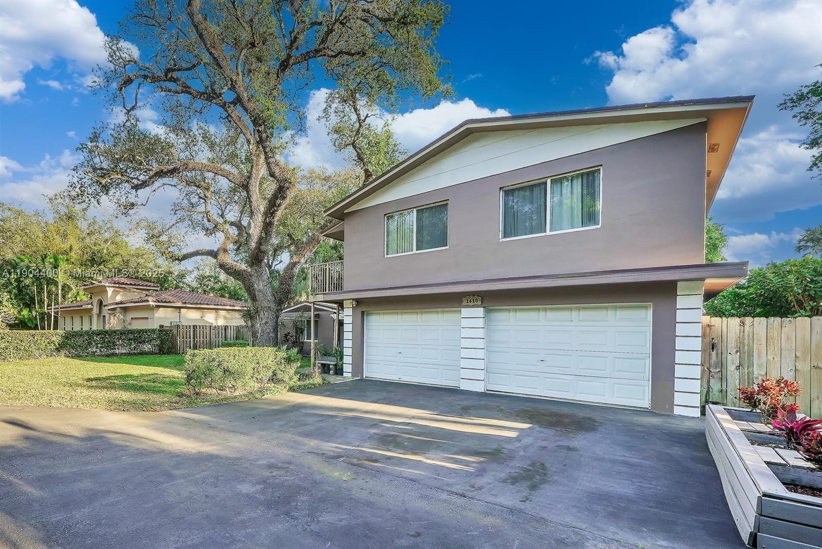 Great location.    "Utilities Paid"    Great opportunity to lease3BR/2BA  East Fort Lauderdale! Featuring high ceilings, modern finishes, tile floors throughout, full-size washer/dryer, and a covered garage. Enjoy a bright, open-concept kitchen with stainless steel appliances and quartz countertops. Located just minutes from Downtown, Fort Lauderdale-Hollywood Airport, I-95, Las Olas, and the beach! Live in a quiet residential neighborhood with quick access to shopping, dining, and entertainment. Smart layout ideal for families or roommates. Rare opportunity to rent  in a prime location!