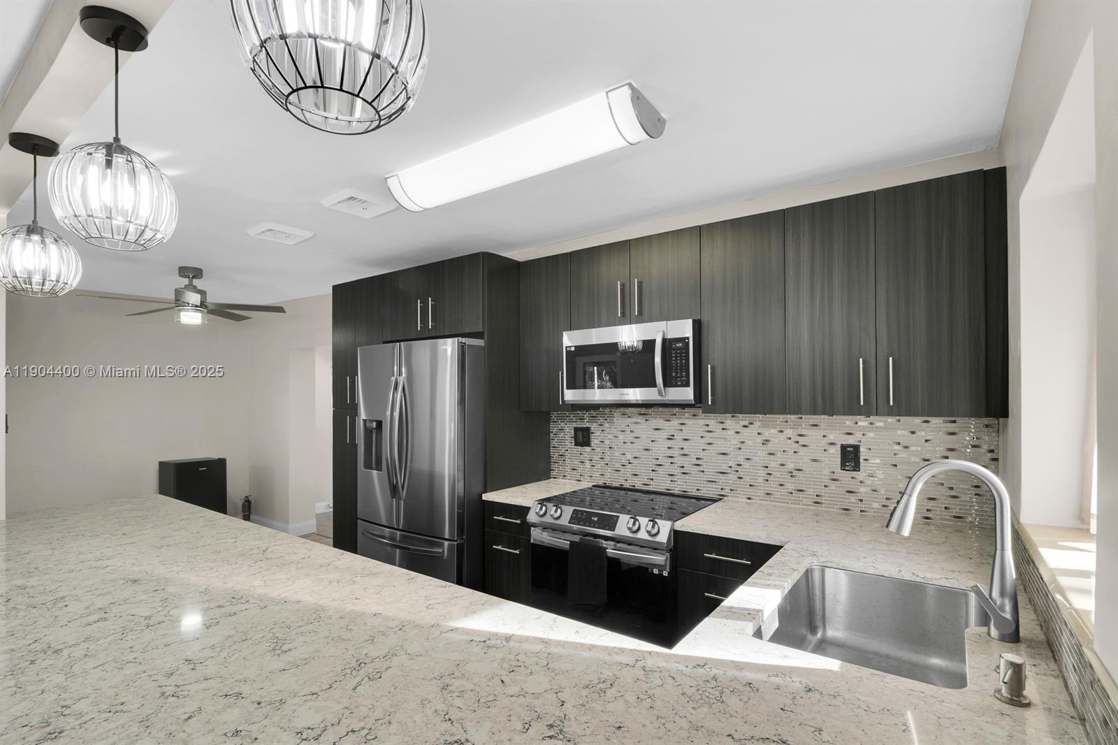 F A BARRETTS SUB OF W1/2 - Residential Lease