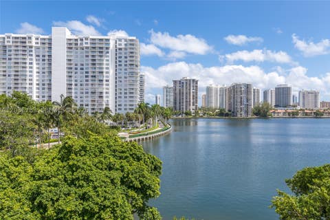Photo of 2780 NE 183rd St #1607, Aventura, FL 33160 (MLS # A12035783)