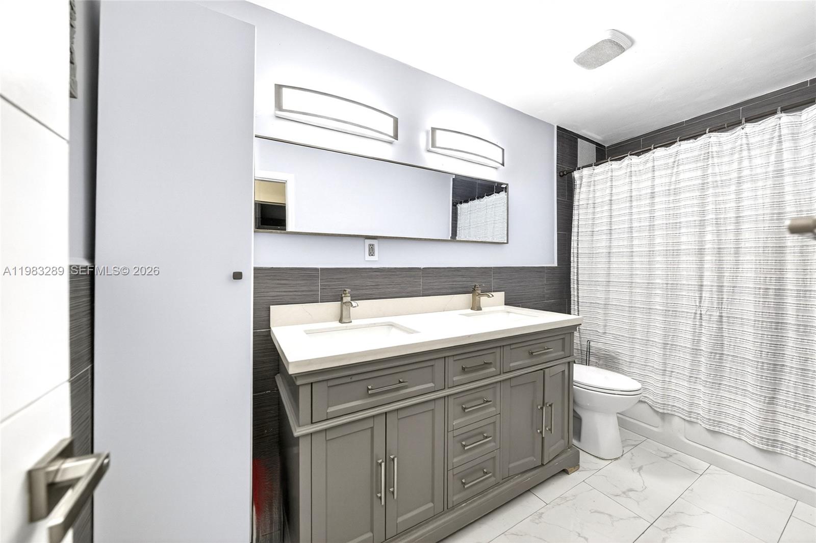 FAIRFAX BROLLIAR ADD SEC - Residential