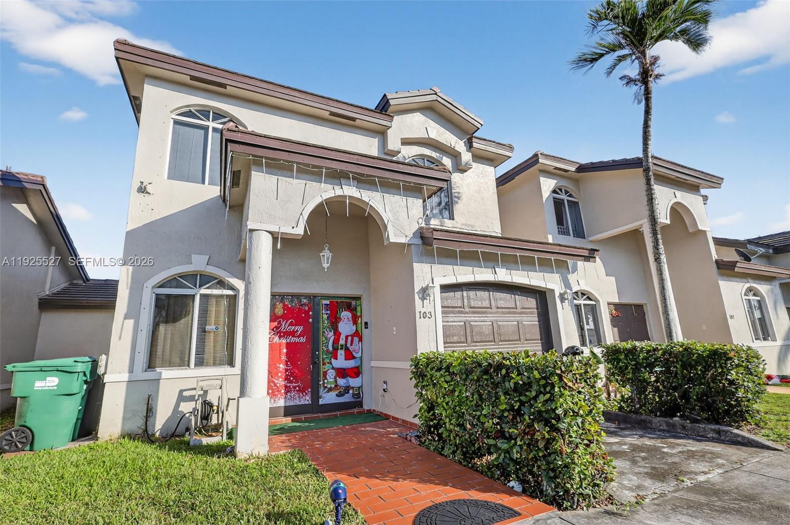 IBIS VILLA AT MIAMI GARDE - Residential