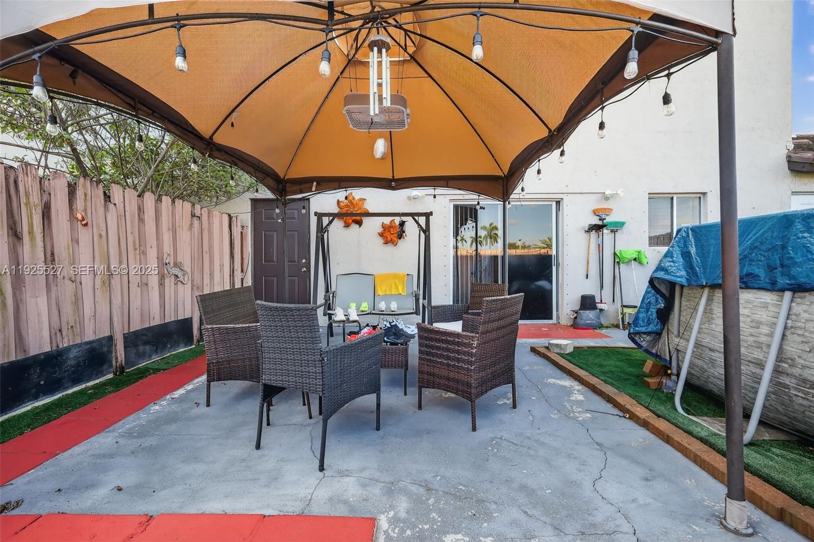 IBIS VILLA AT MIAMI GARDE - Residential