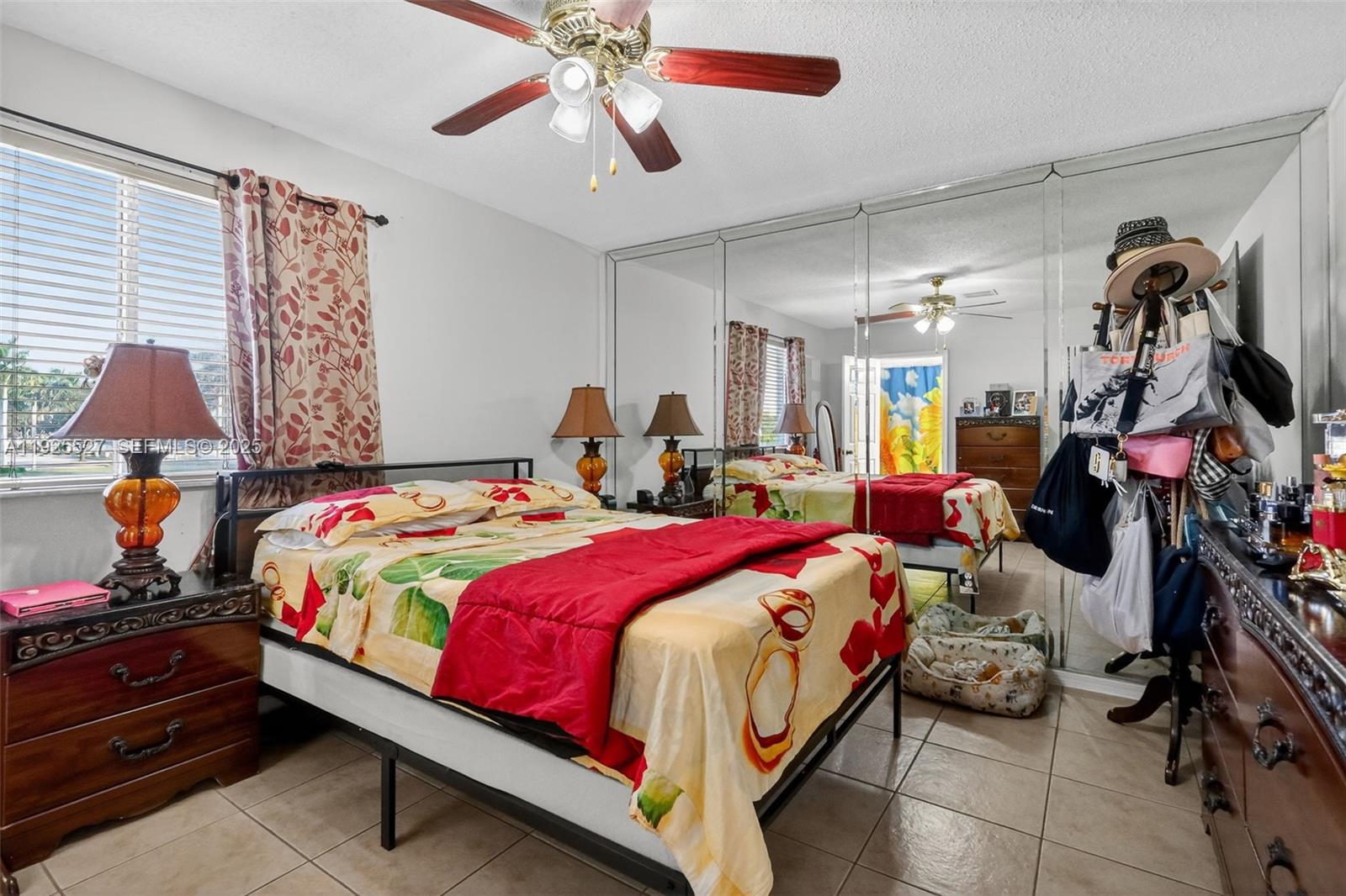 IBIS VILLA AT MIAMI GARDE - Residential