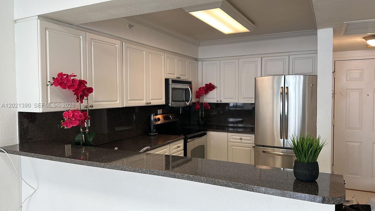 WAVE CONDO - Residential