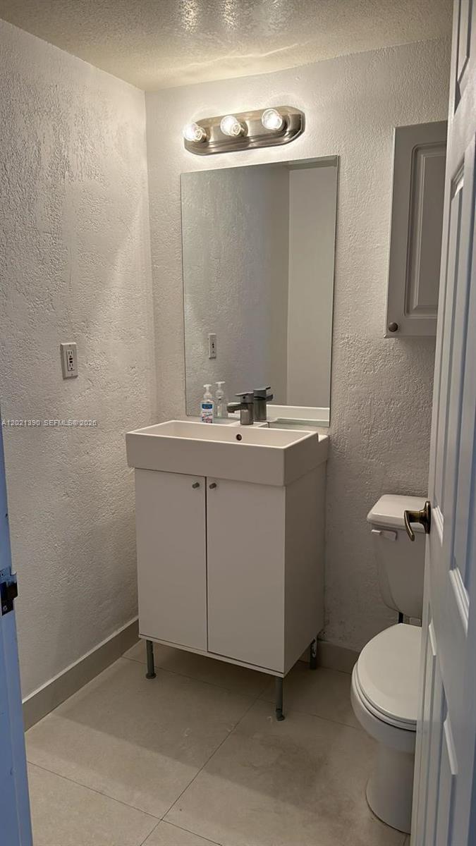 WAVE CONDO - Residential