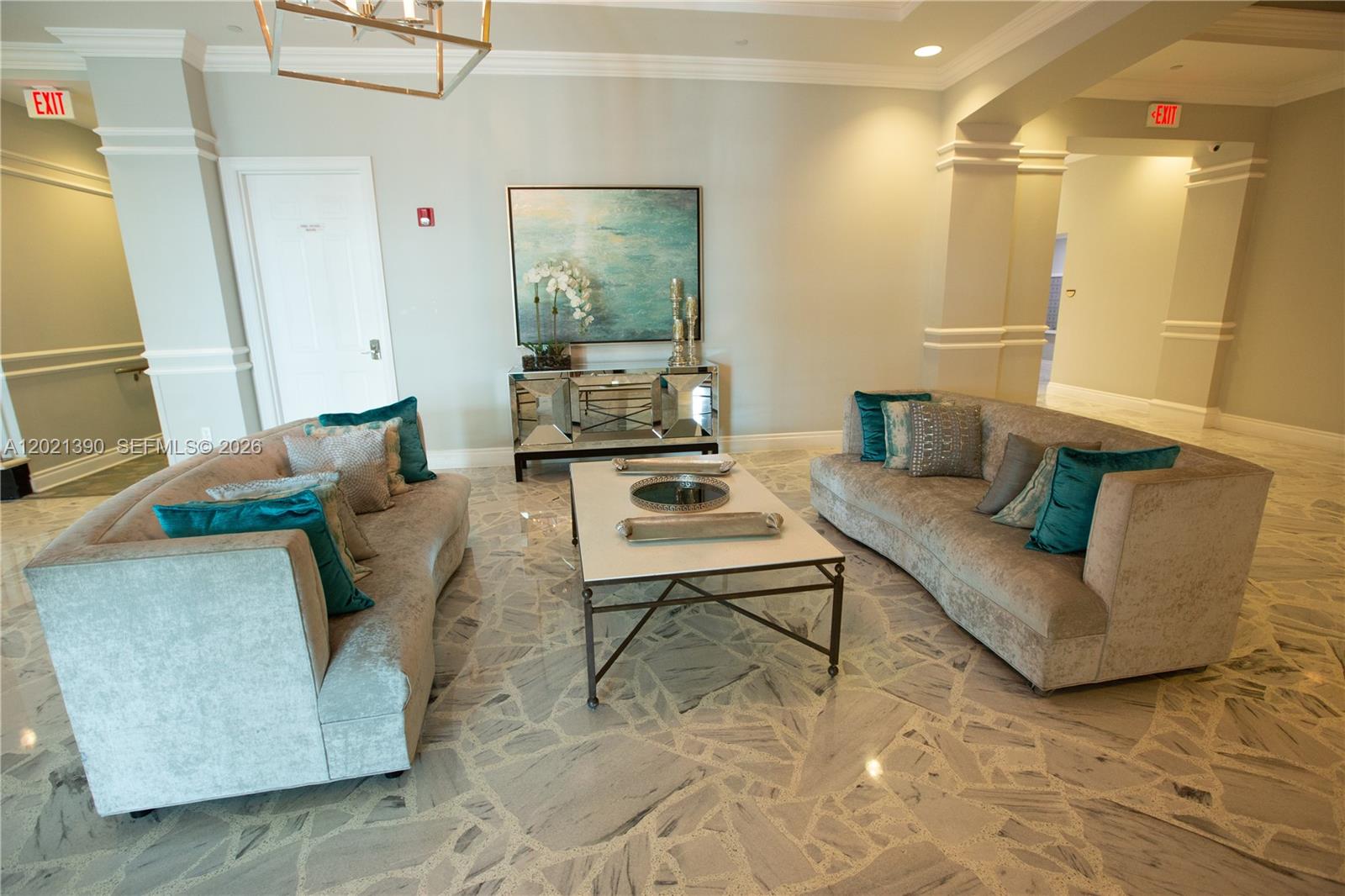 WAVE CONDO - Residential