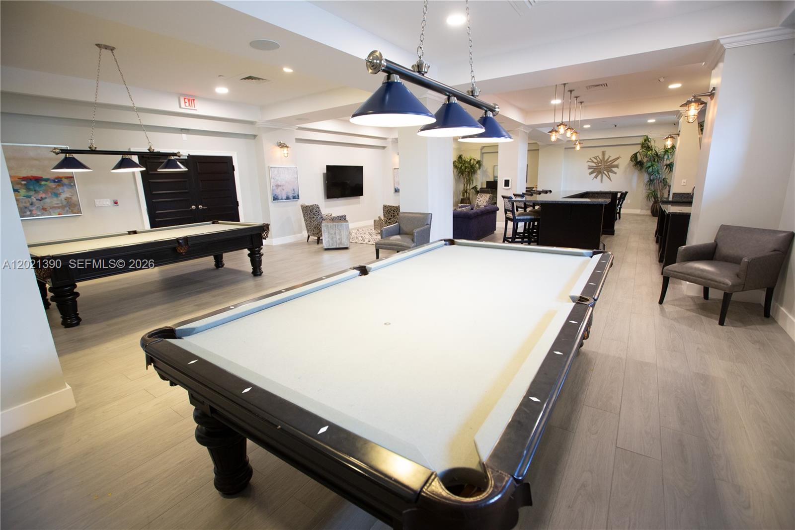 WAVE CONDO - Residential