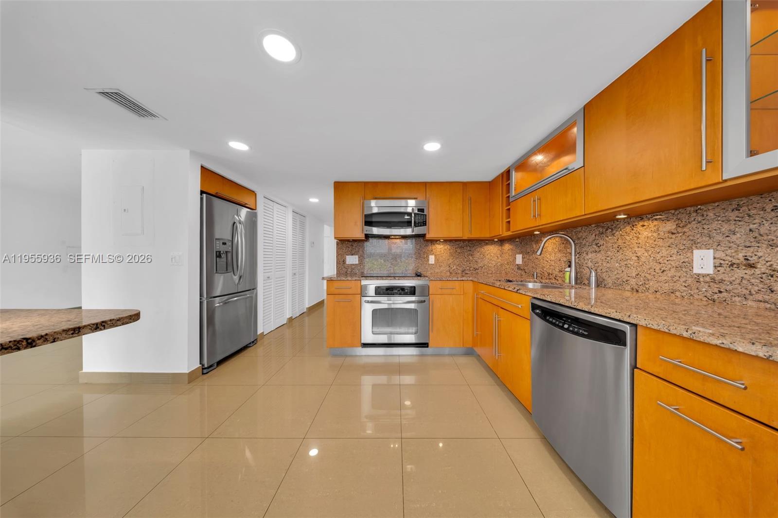 BRIDGEPOINT - Residential