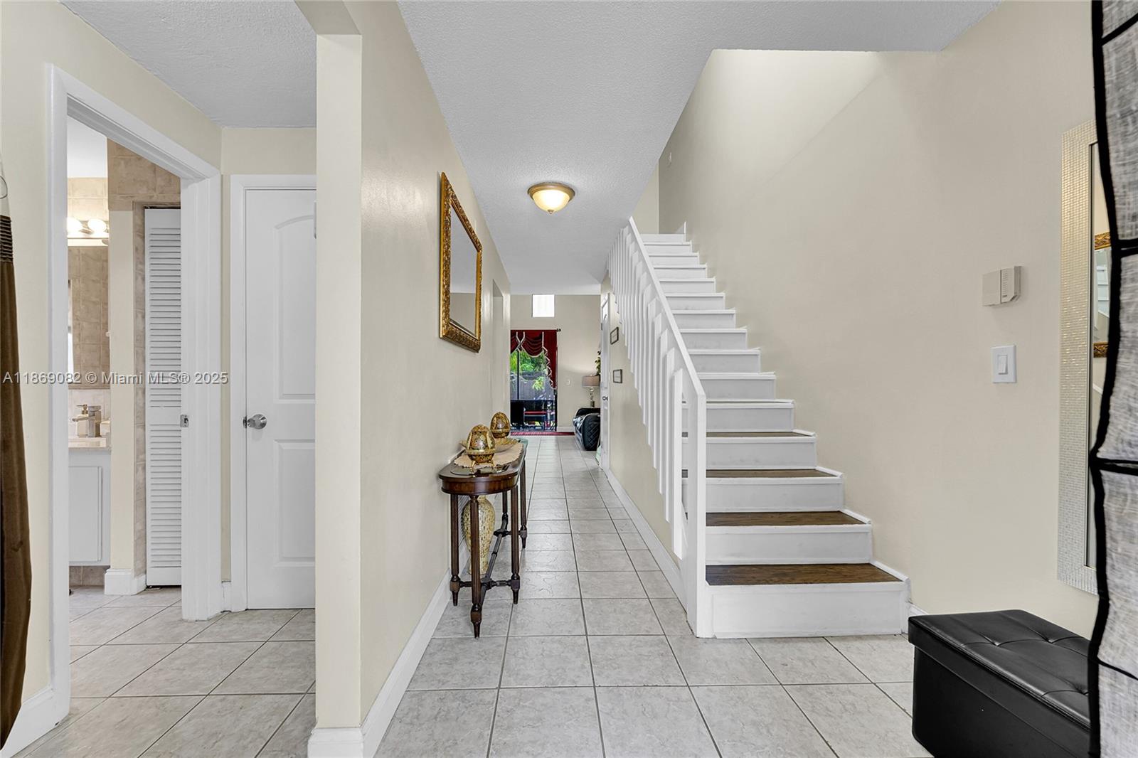 INVERRARY 32 SEC THREE - Residential