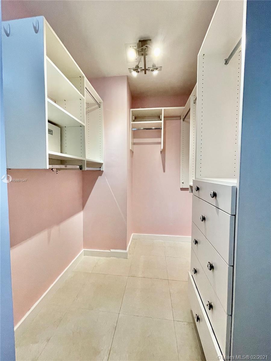 INDIAN LAKE VILLAGE II CO - Residential Lease