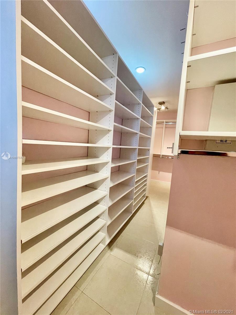 INDIAN LAKE VILLAGE II CO - Residential Lease