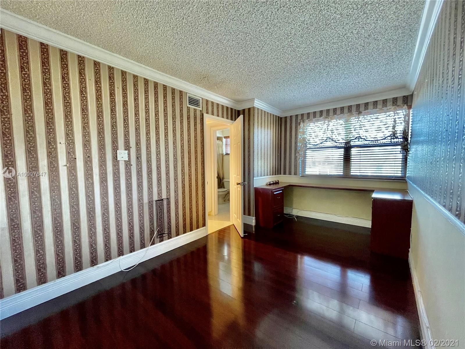 INDIAN LAKE VILLAGE II CO - Residential Lease