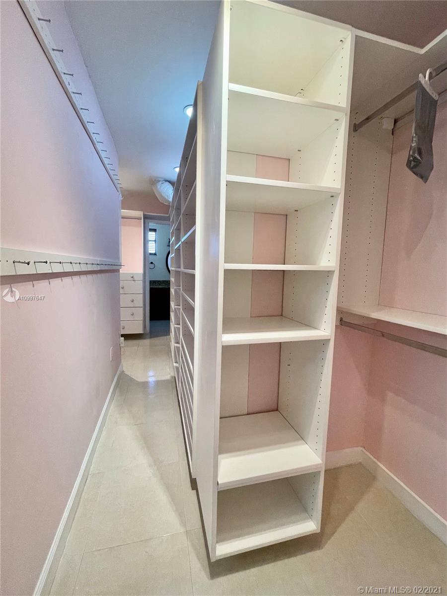 INDIAN LAKE VILLAGE II CO - Residential Lease