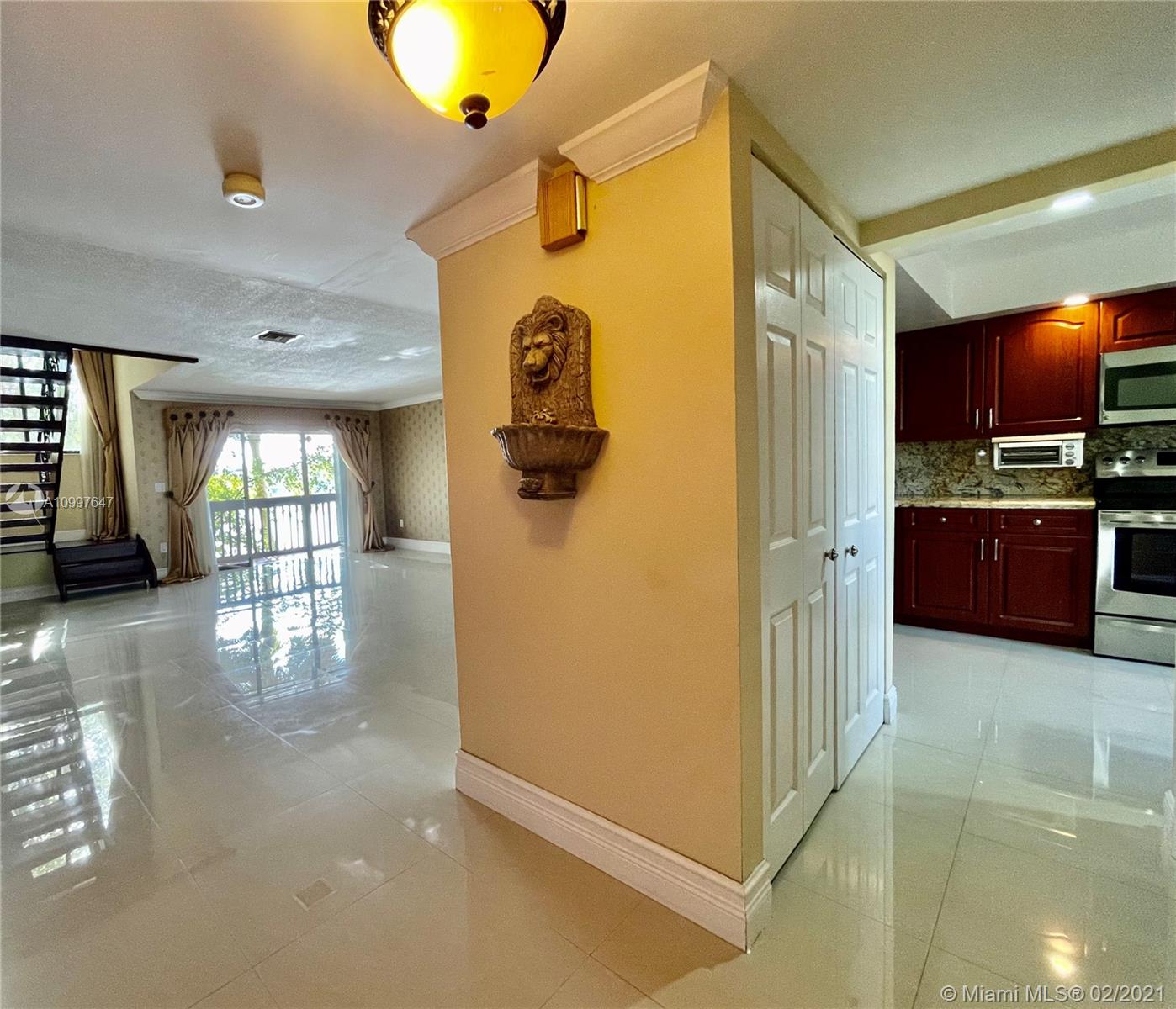 INDIAN LAKE VILLAGE II CO - Residential Lease