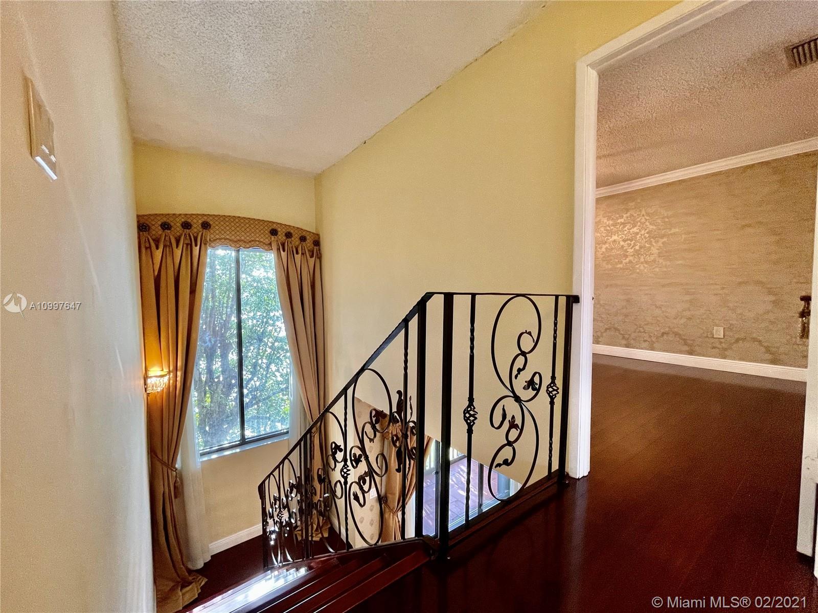 INDIAN LAKE VILLAGE II CO - Residential Lease