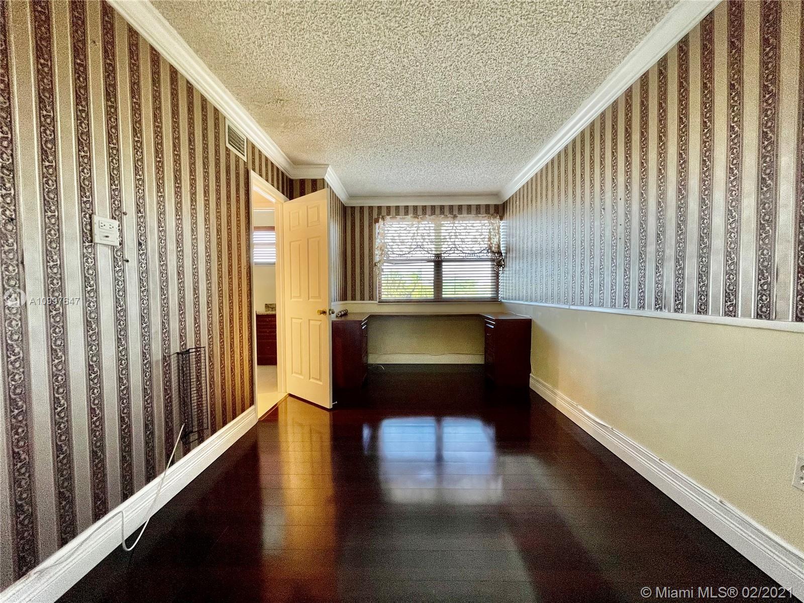 INDIAN LAKE VILLAGE II CO - Residential Lease