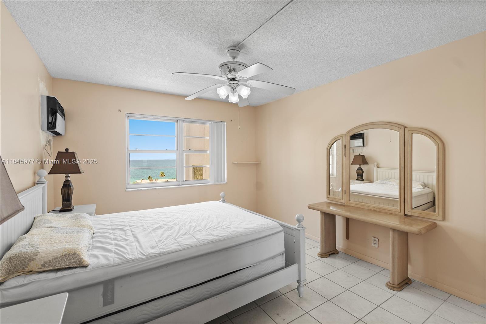 LEISURE BEACH CONDO - Residential