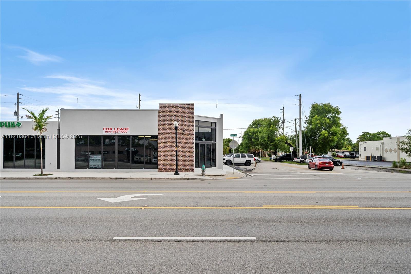 2215 N Federal Hwy
