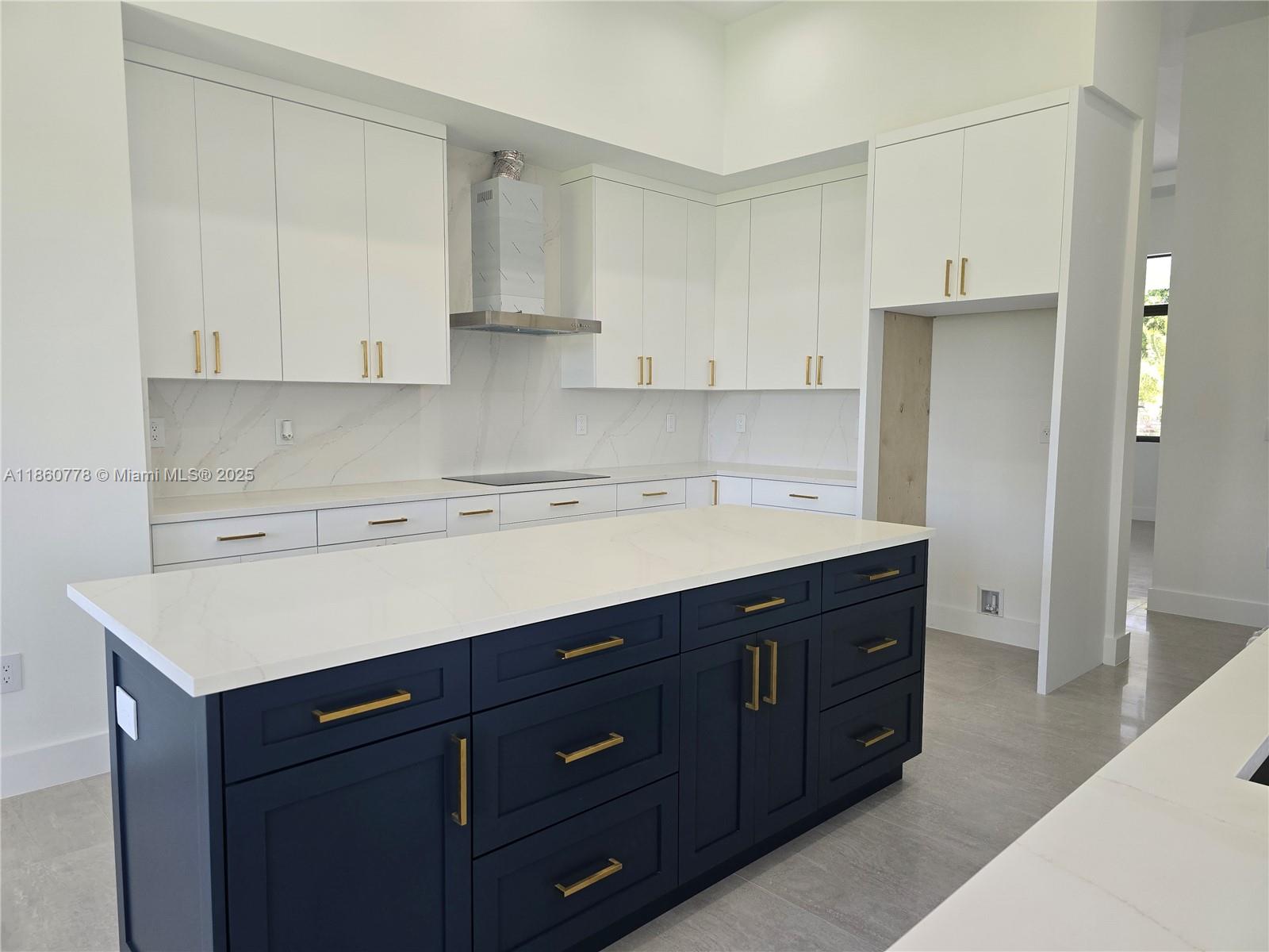 OUTBACK RANCHES - Residential