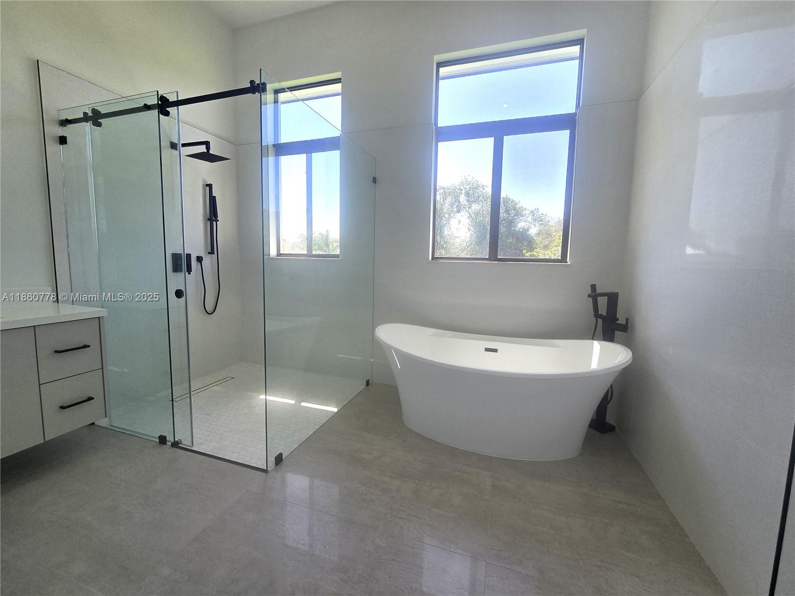 OUTBACK RANCHES - Residential