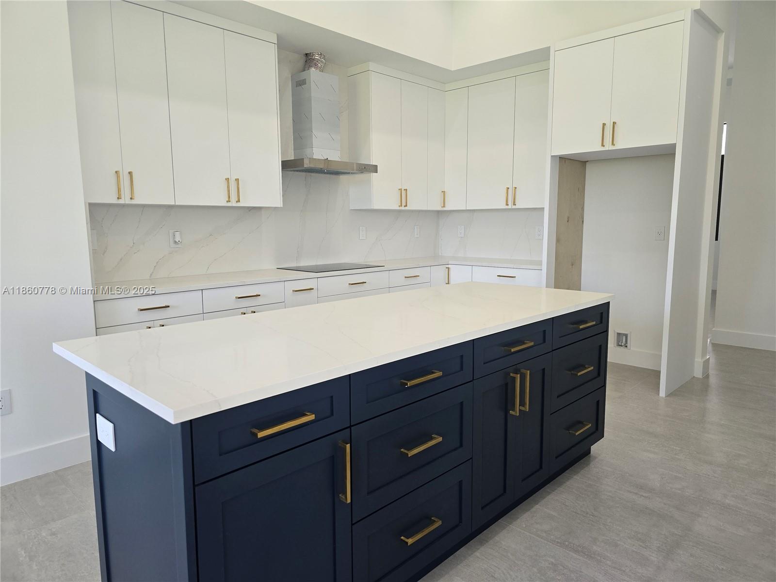 OUTBACK RANCHES - Residential