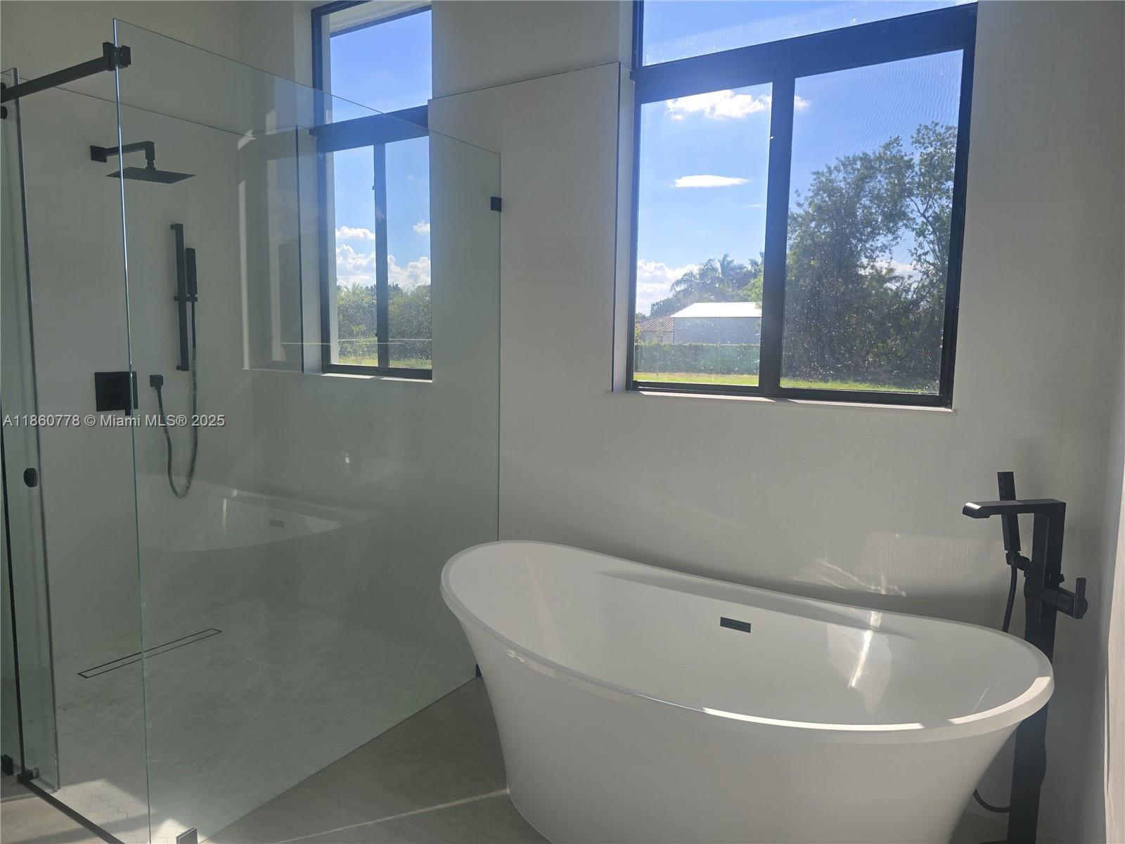 OUTBACK RANCHES - Residential