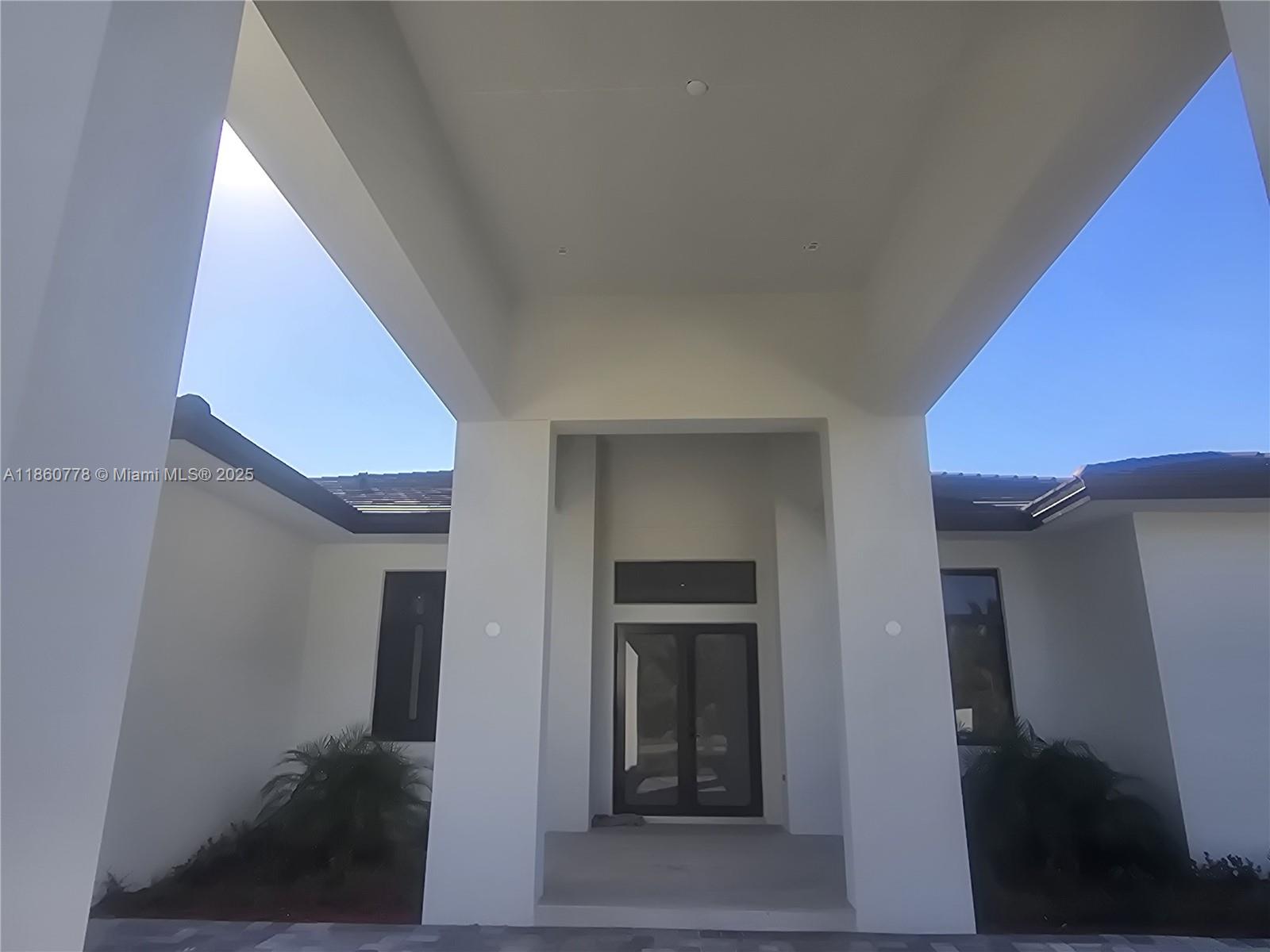 OUTBACK RANCHES - Residential