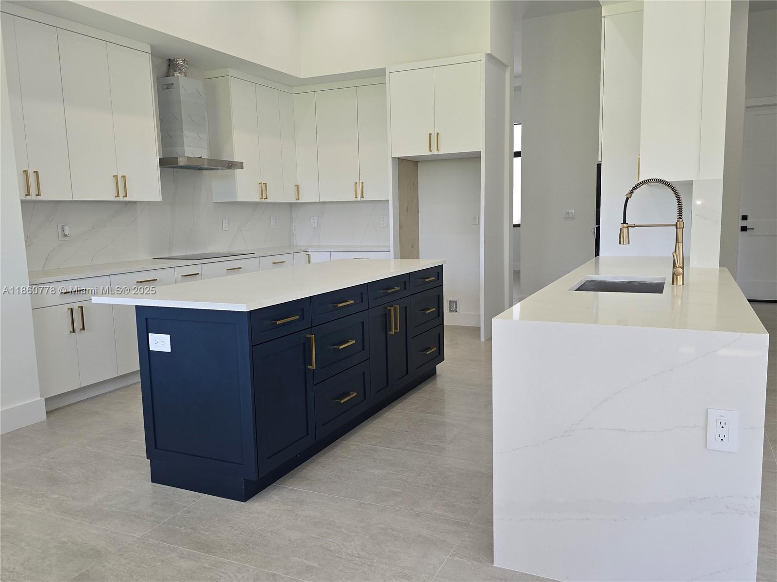 OUTBACK RANCHES - Residential