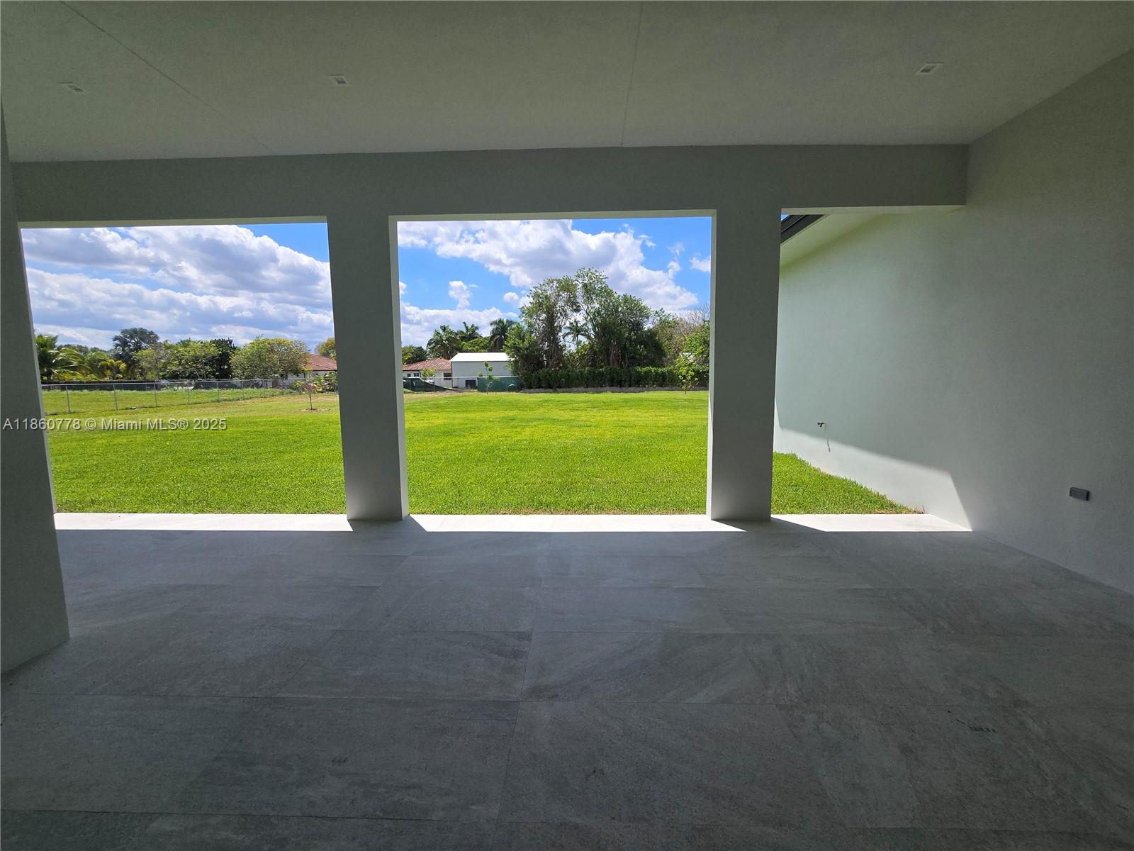 OUTBACK RANCHES - Residential