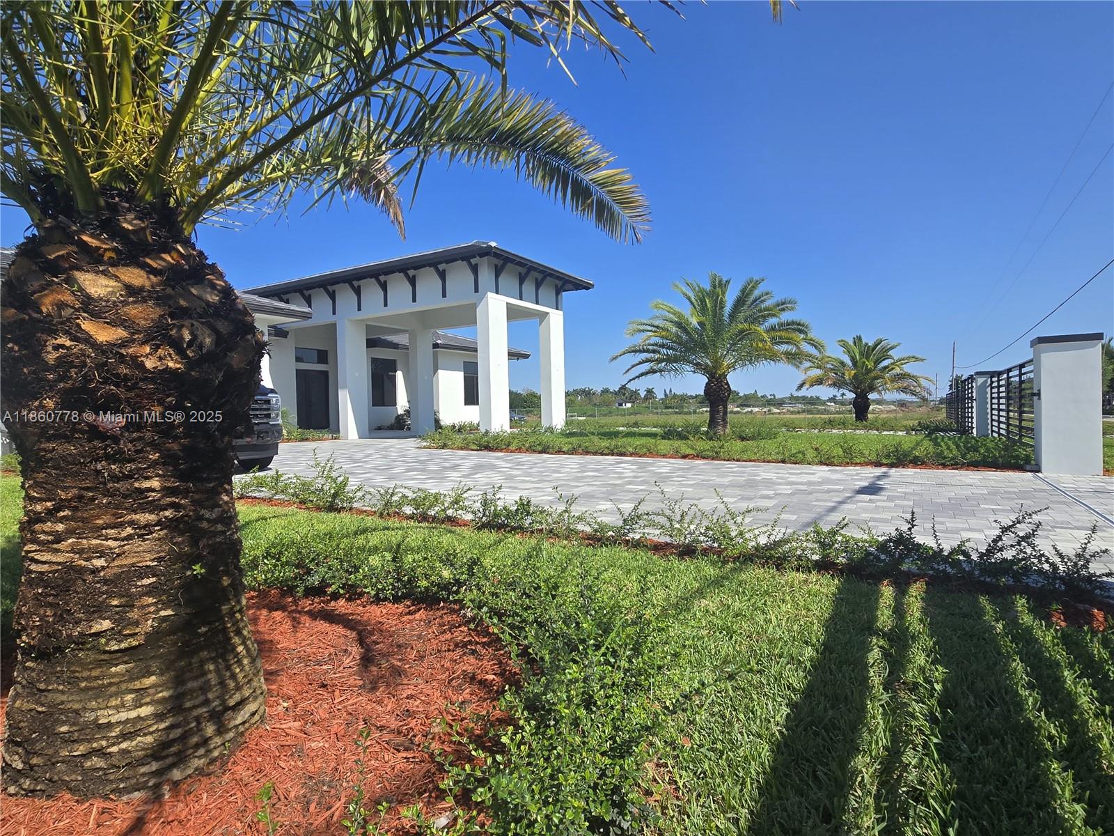 OUTBACK RANCHES - Residential