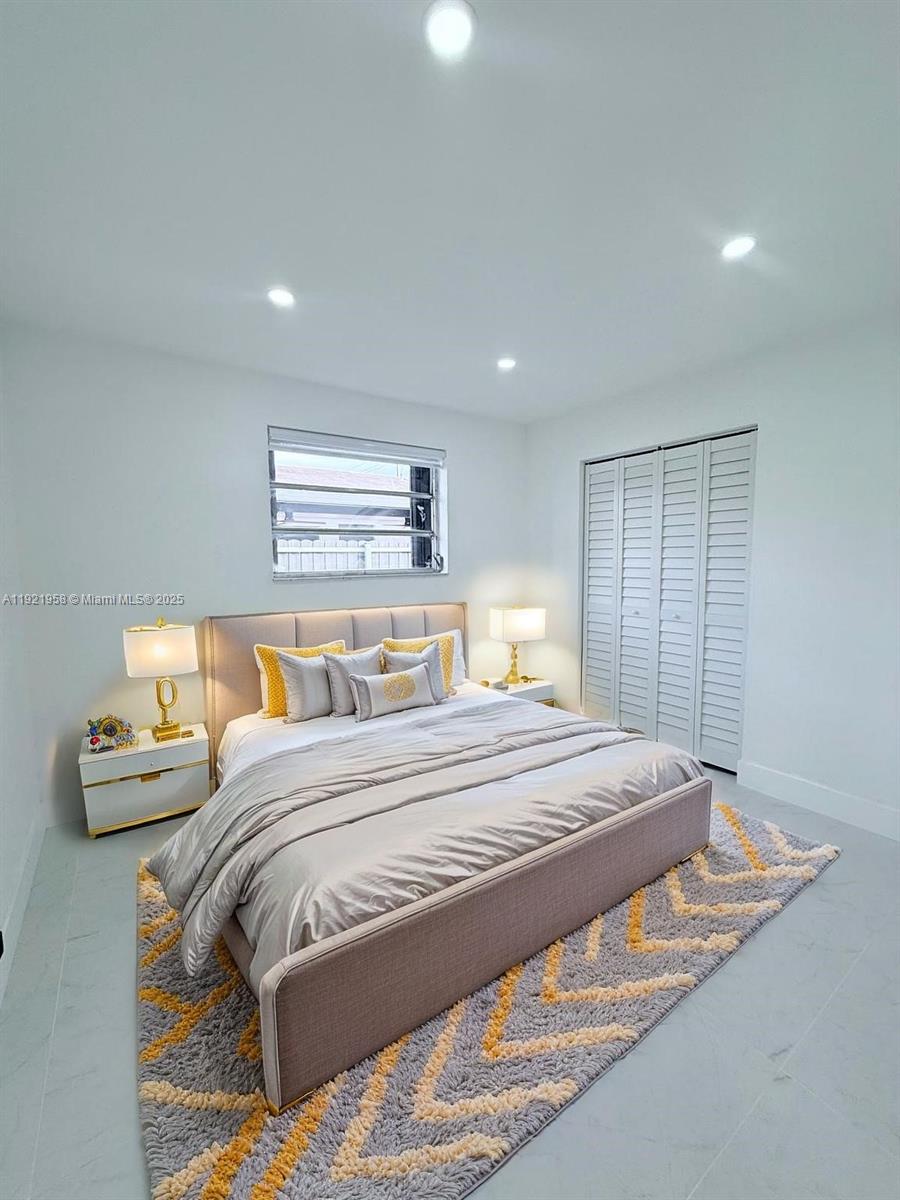 HYDE PARK FIRST SEC - Residential Lease