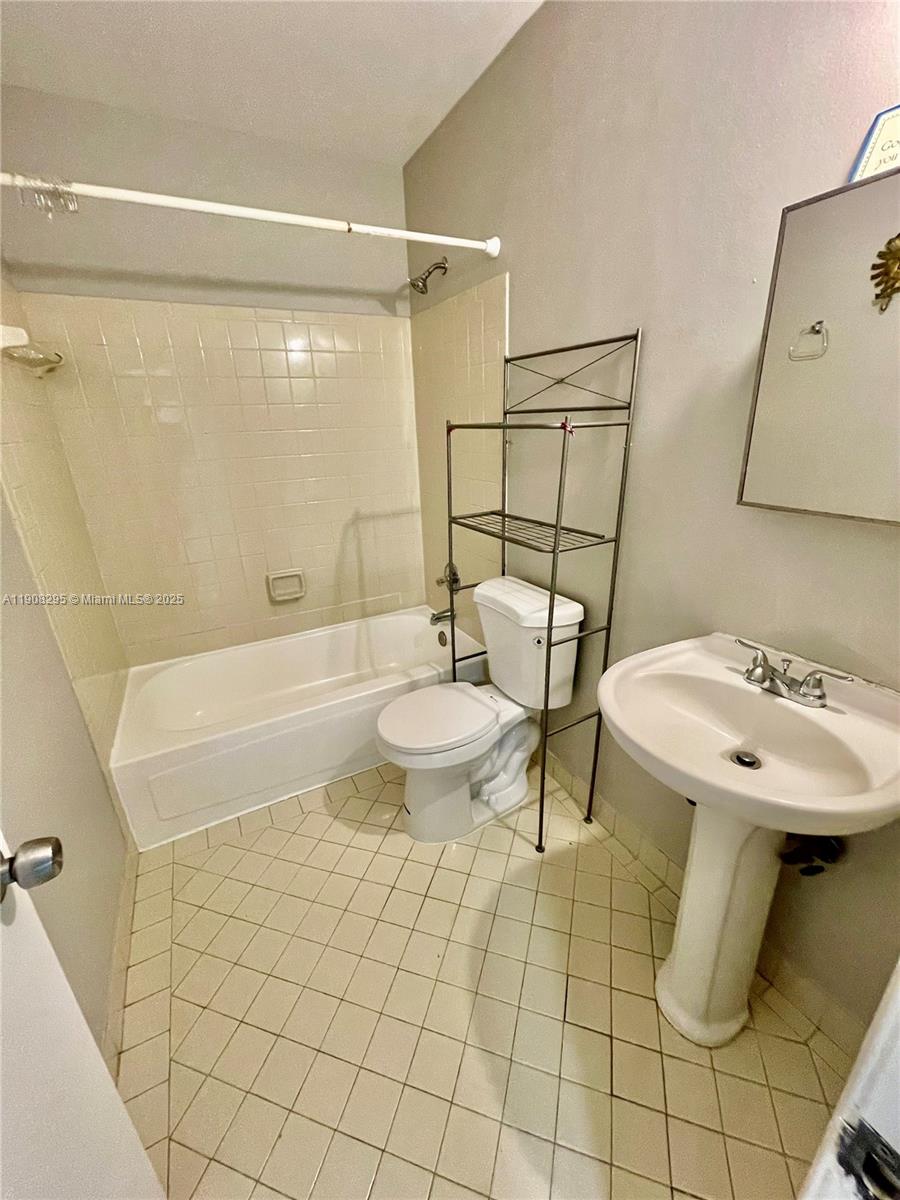 CARVER RANCHES REV PLAT - Residential Lease