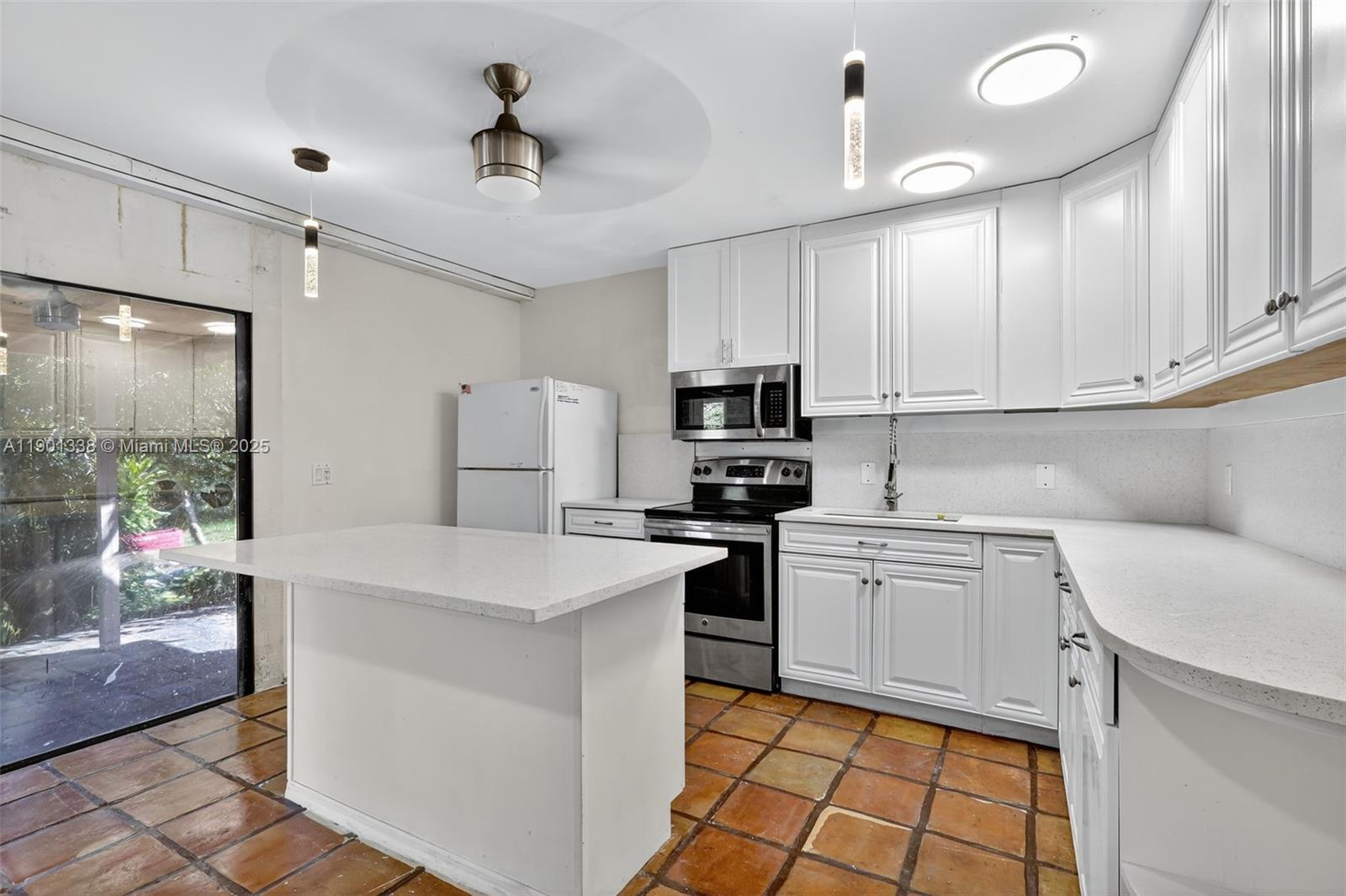 GREENACRES 2 - Residential