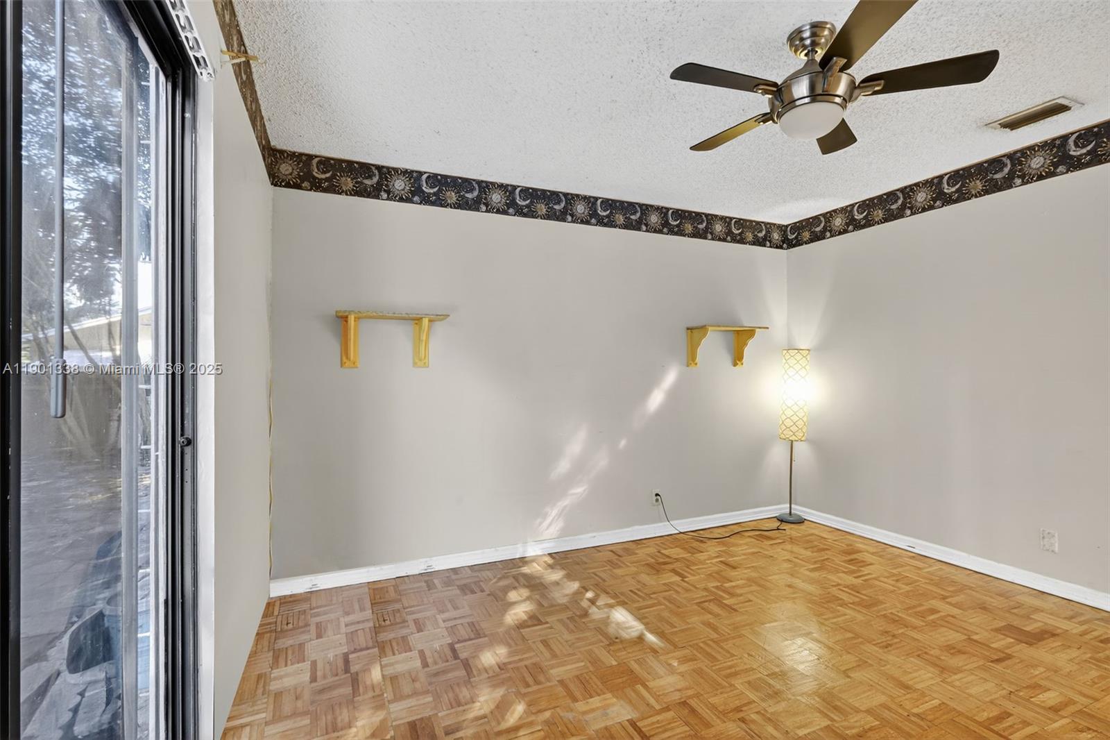 GREENACRES 2 - Residential