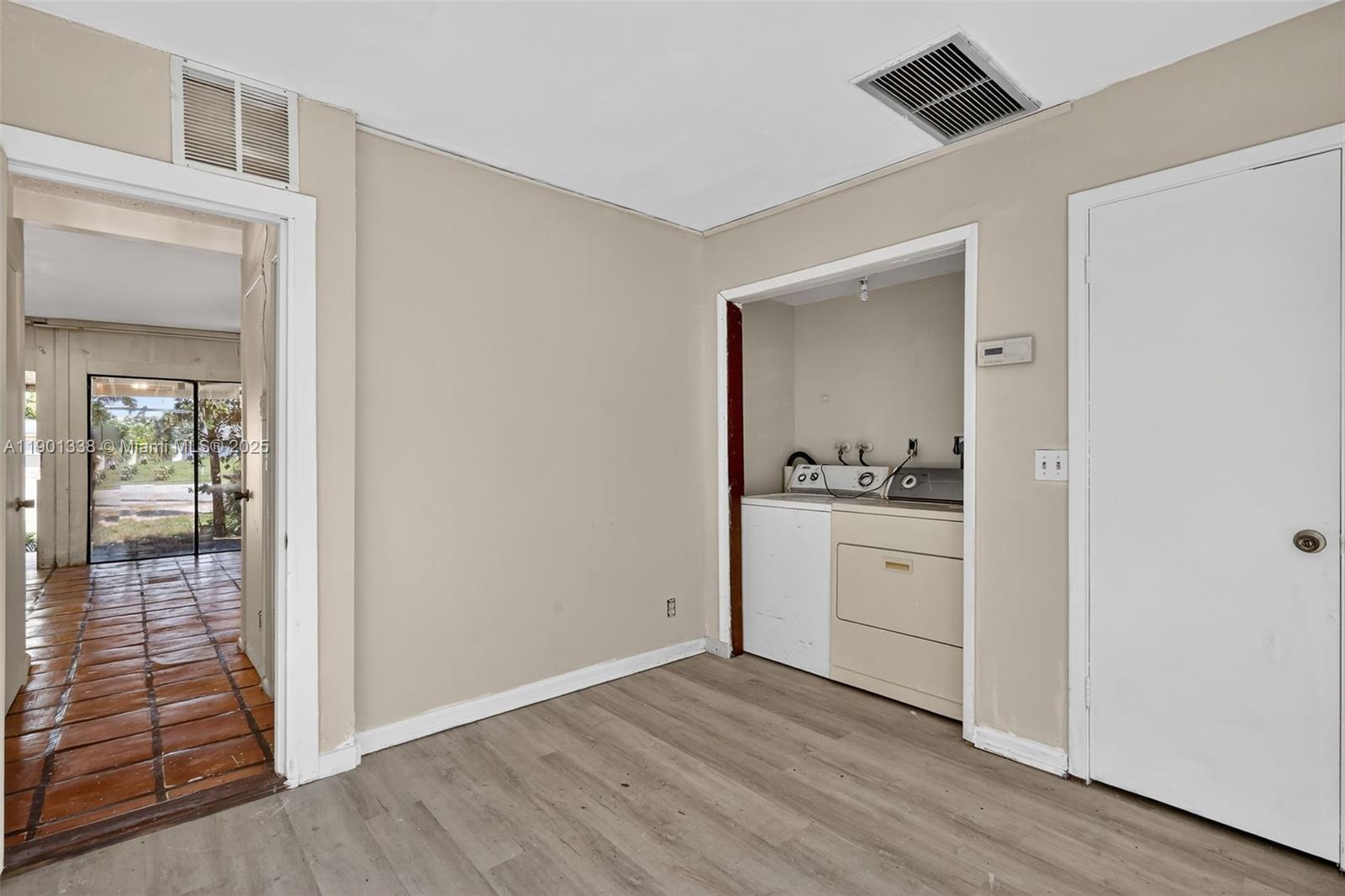GREENACRES 2 - Residential