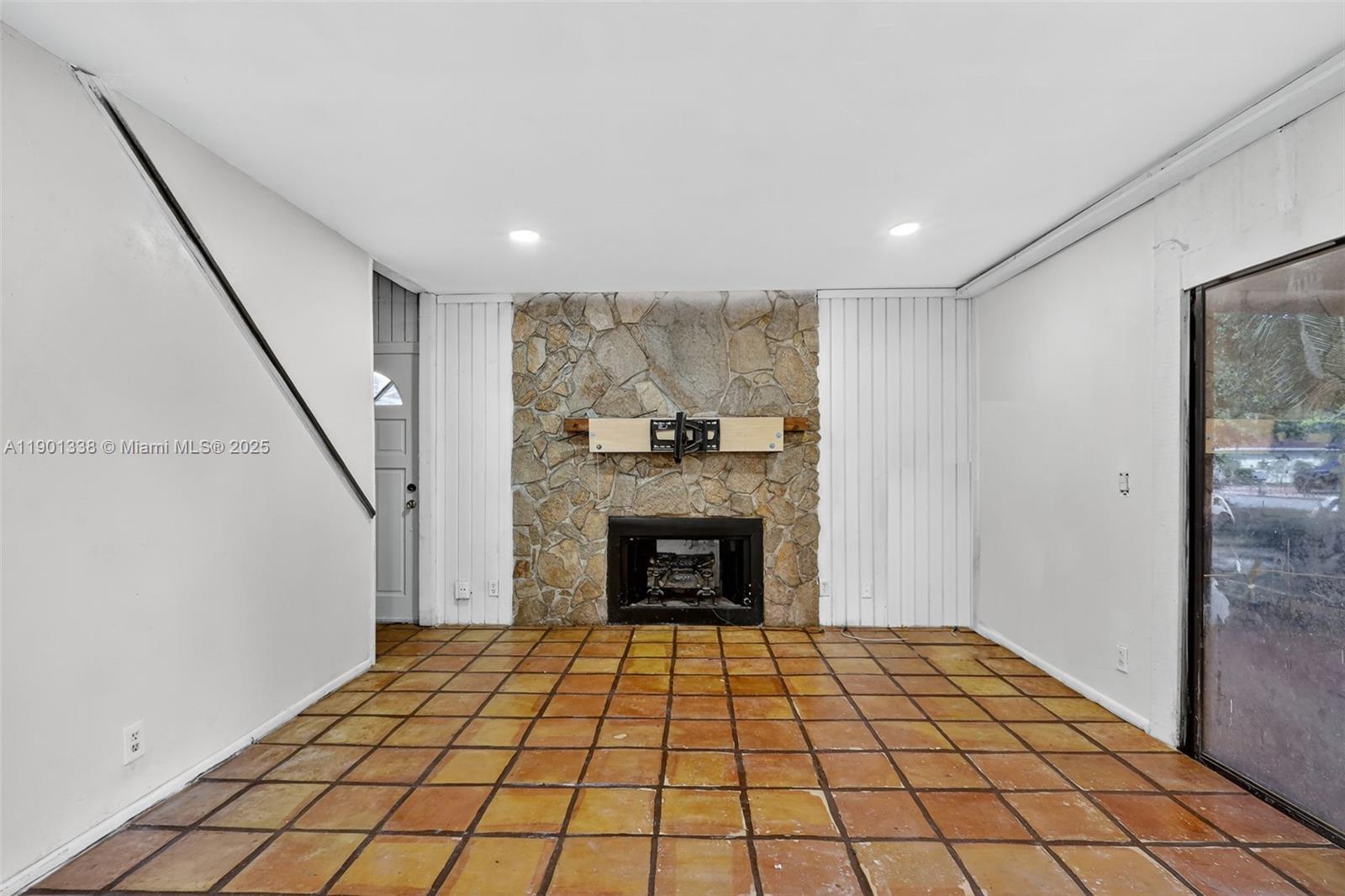 GREENACRES 2 - Residential