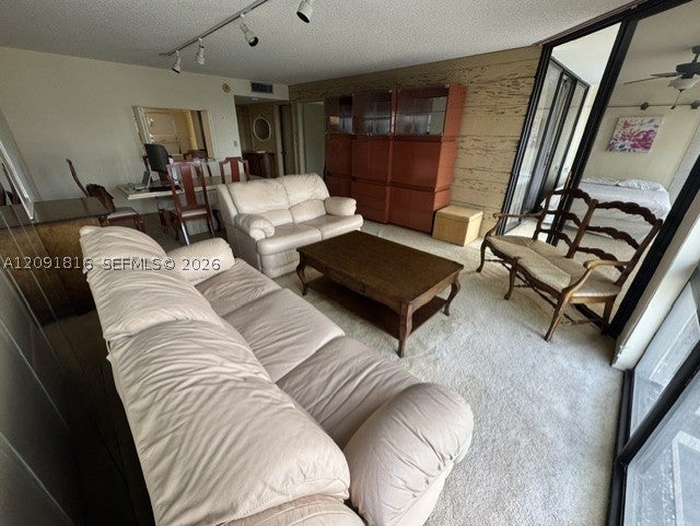 1901 Brickell Ave B1010