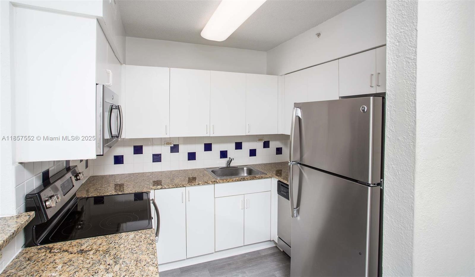 1500 Bay Rd S-0442