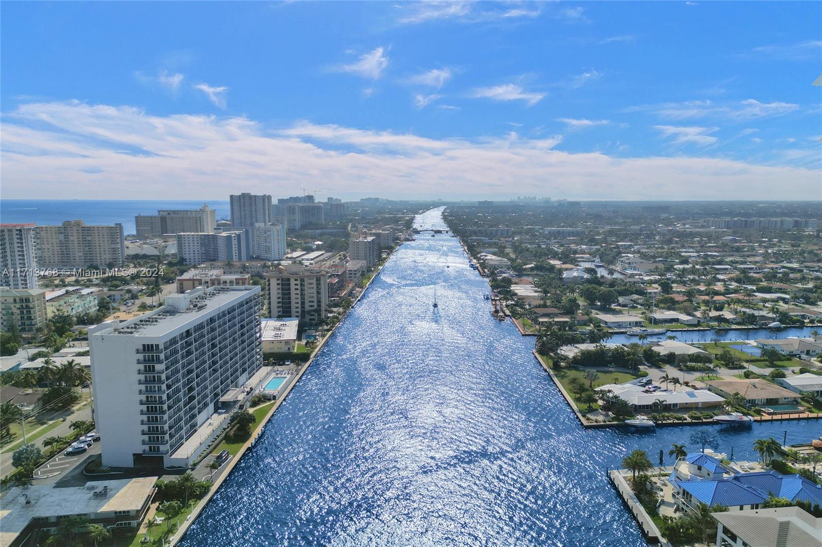 SILVER THATCH INTRACOASTA - Residential
