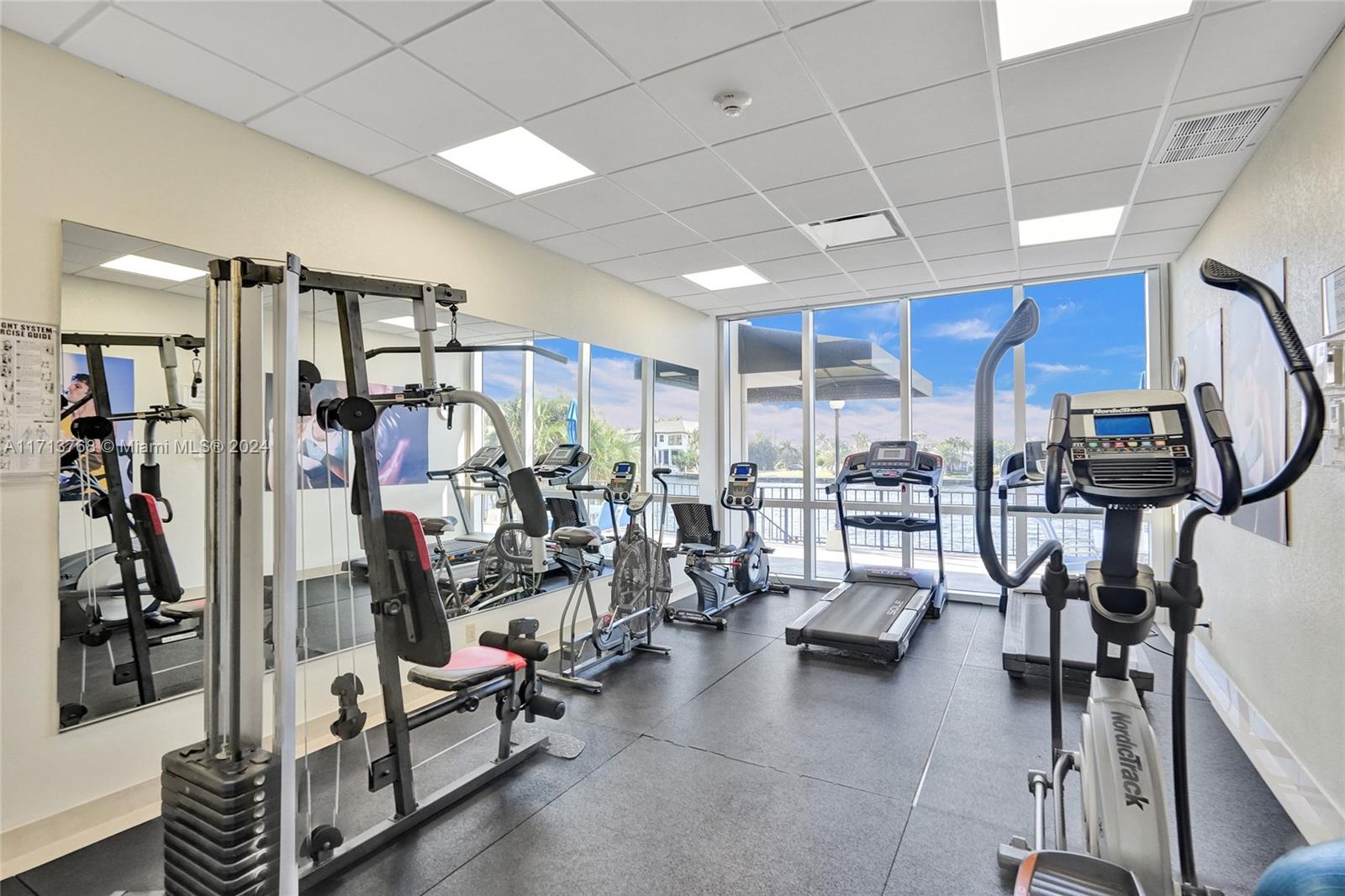 SILVER THATCH INTRACOASTA - Residential