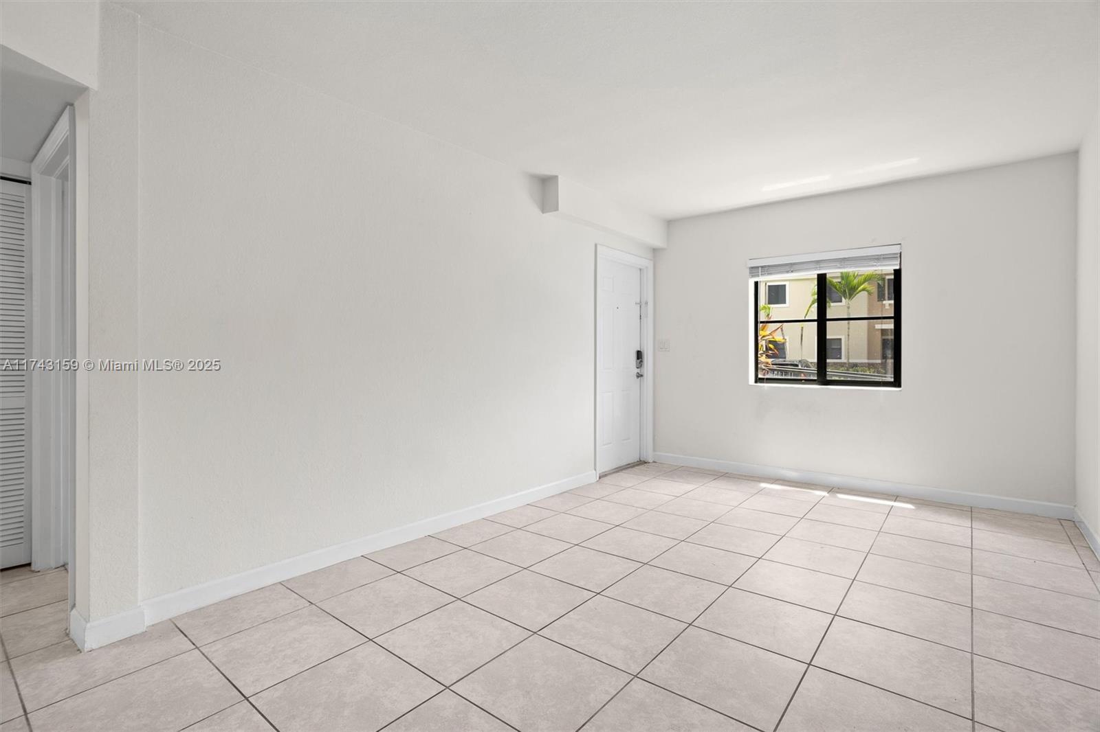 THE COURTS AT BAYSHORE II - Residential