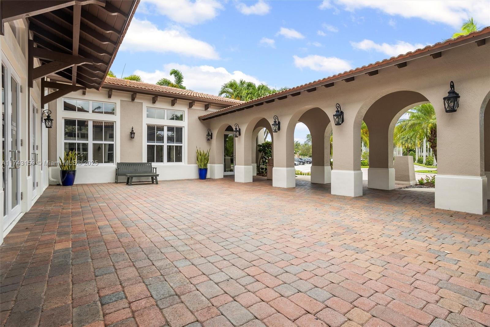 THE COURTS AT BAYSHORE II - Residential