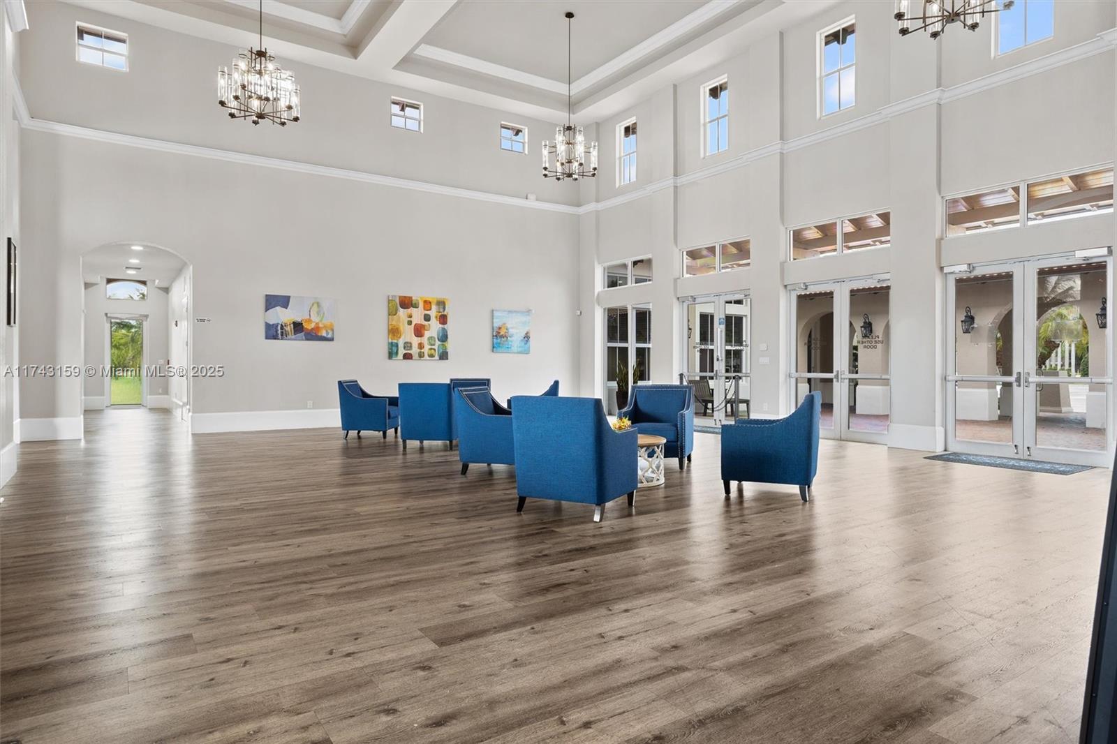 THE COURTS AT BAYSHORE II - Residential