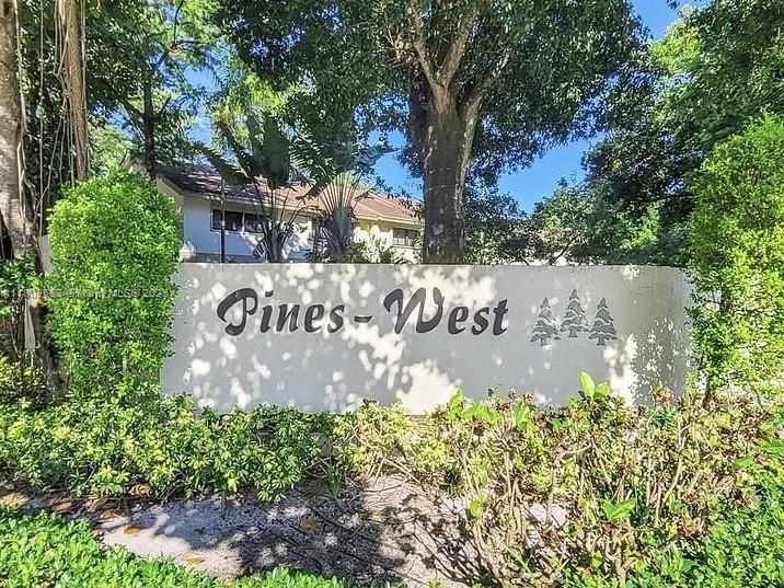 3044 S Oakland Forest Dr 2403