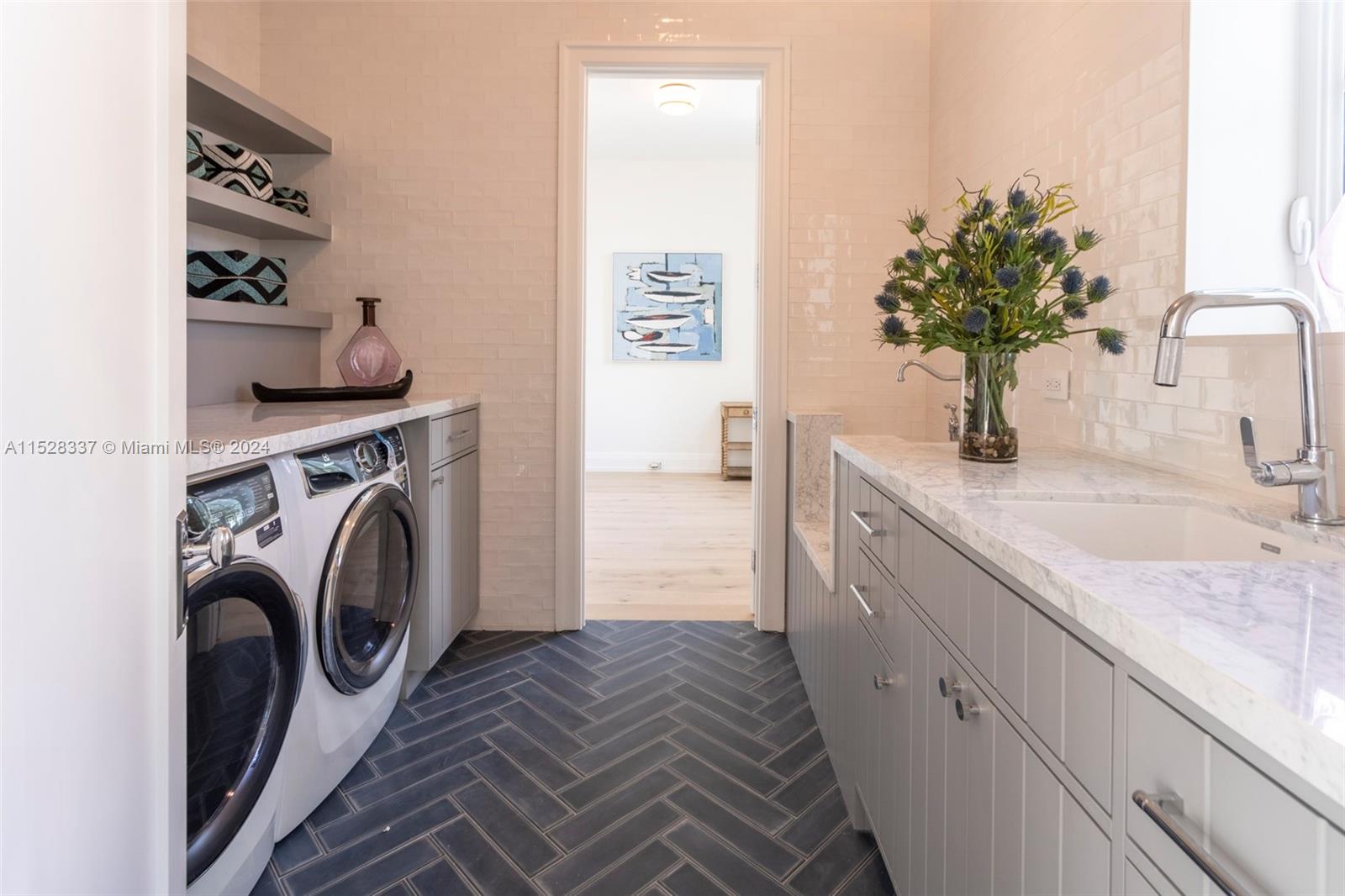 BISCAYNE KEY ESTATES - Residential