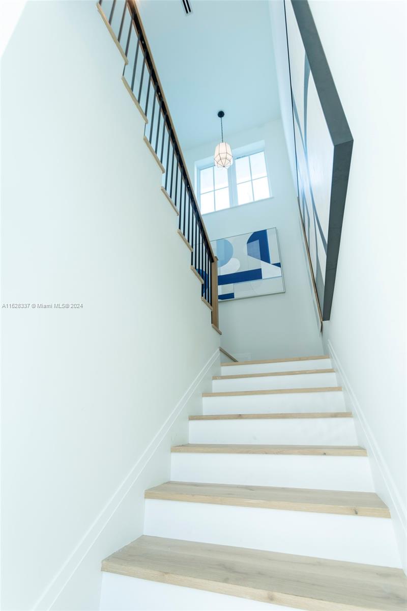 BISCAYNE KEY ESTATES - Residential