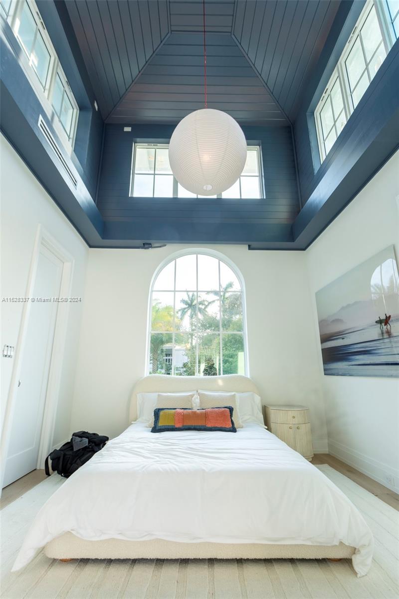 BISCAYNE KEY ESTATES - Residential