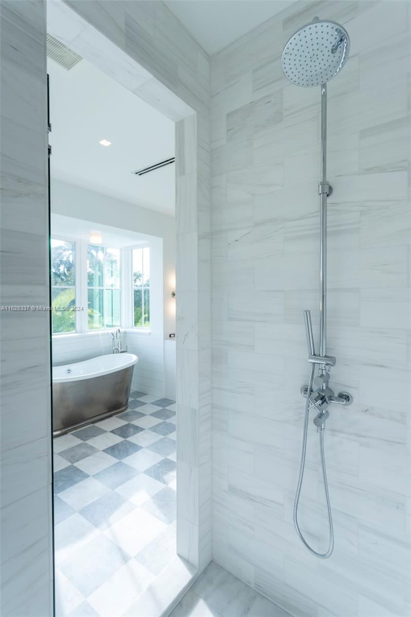 BISCAYNE KEY ESTATES - Residential