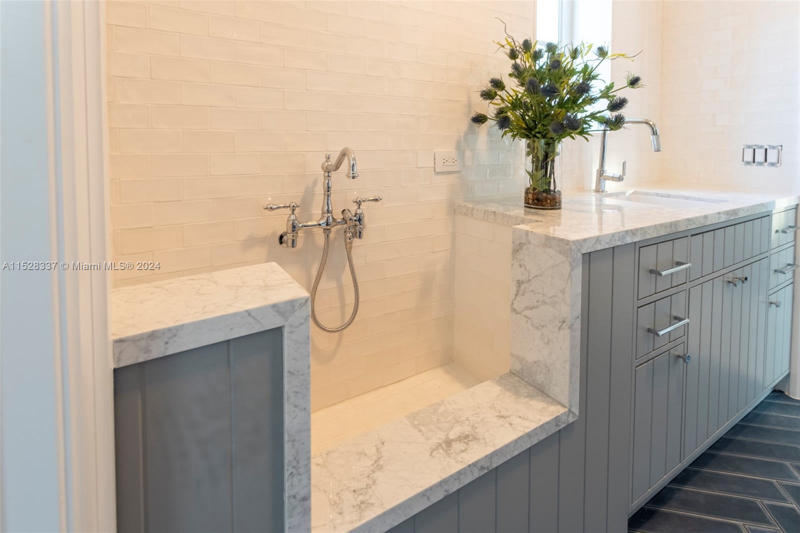 BISCAYNE KEY ESTATES - Residential