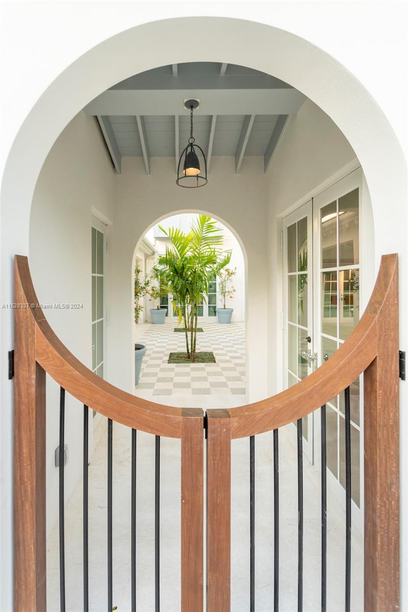 BISCAYNE KEY ESTATES - Residential